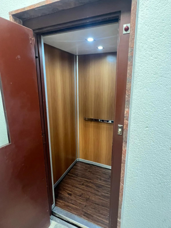 Oficina ID.13389 - Alquiler Y Venta de Oficina Ambiente Amplio Y Luminoso En Centro