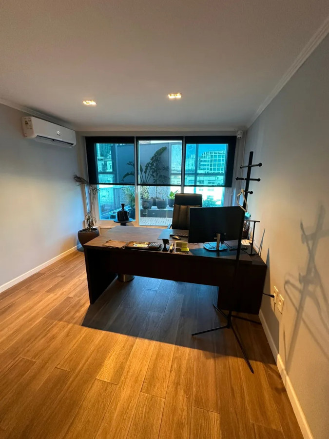 Oficina ID.10482 - Alquiler Oficina Amoblada 2 Baños Con Terraza Ciudad Vieja