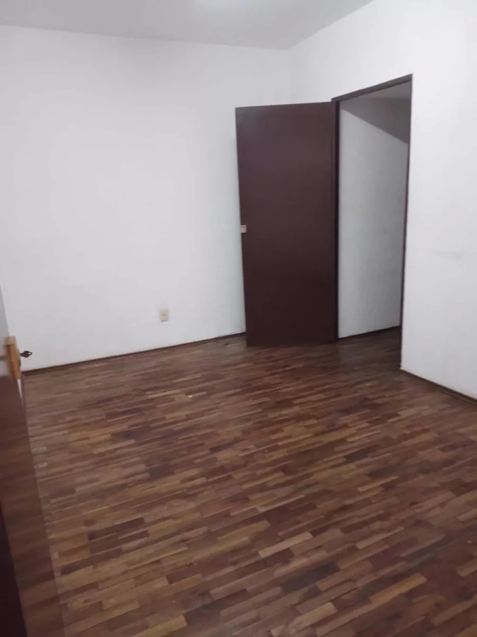 Oficina ID.5745 - PRECIOSA OFICINA O CONSULTORIO EN CORDÓN CON 2 BAÑOS!!