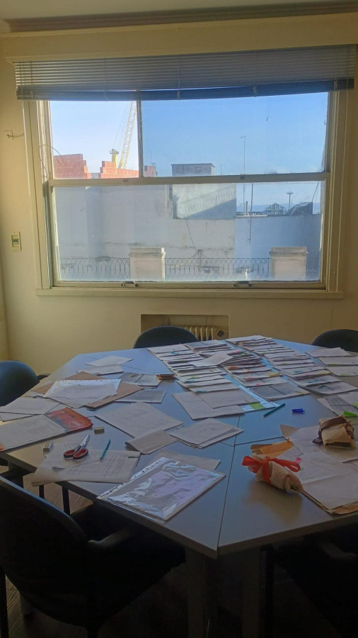 Oficina ID.6271 - Venta Oficinas Para Profesionales En Ciudad Vieja Oportunidad