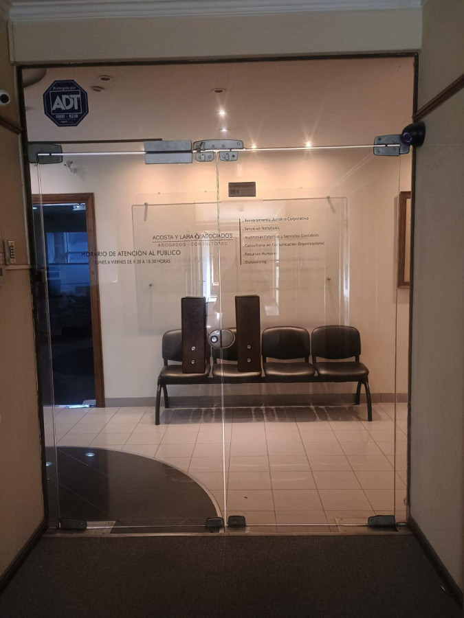 Oficina ID.6271 - Venta Oficinas Para Profesionales En Ciudad Vieja Oportunidad