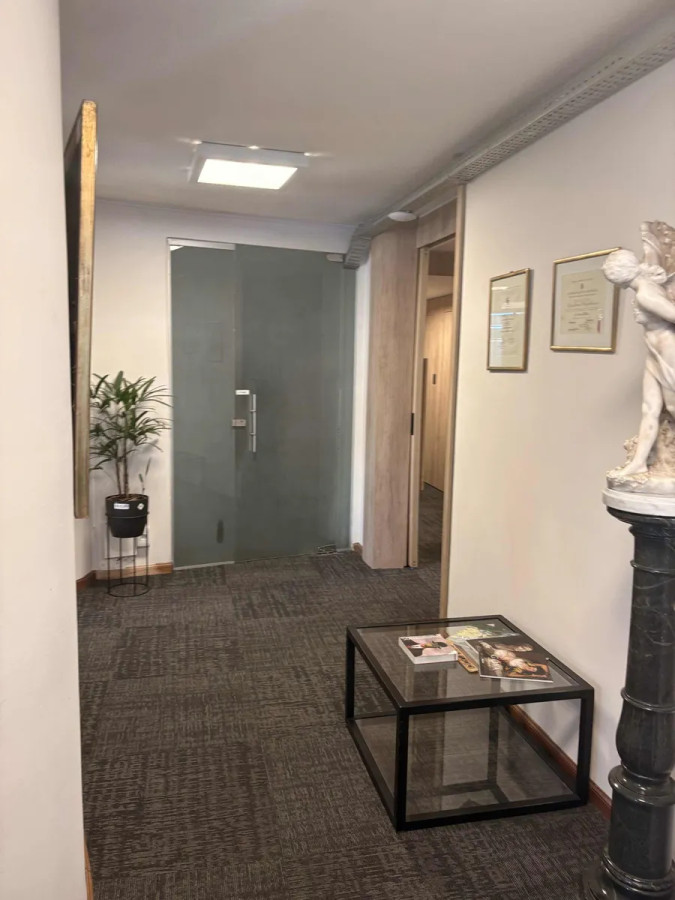 Oficina ID.9395 - Venta Amplia Oficina Zona Centro 