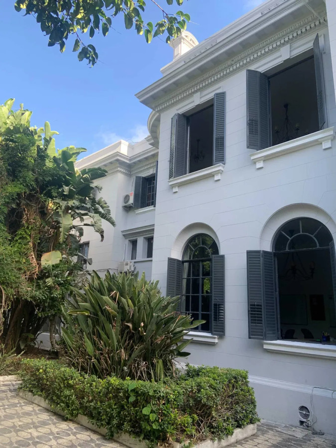 Oficina ID.10378 - Alquiler De Oficina En Casona Excelente Estado Zona Pocitos