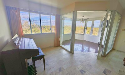 Apartamento de 3 dormitorios en venta en Punta del Este