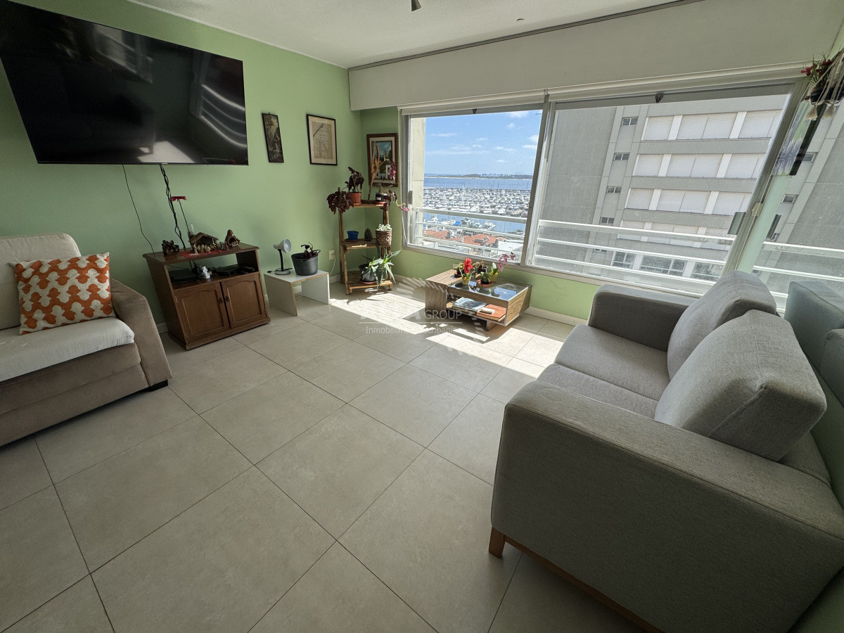 Apartamento ID.6730 - Apartamento de dos dormitorios en venta en Peninsula , Punta del Este 