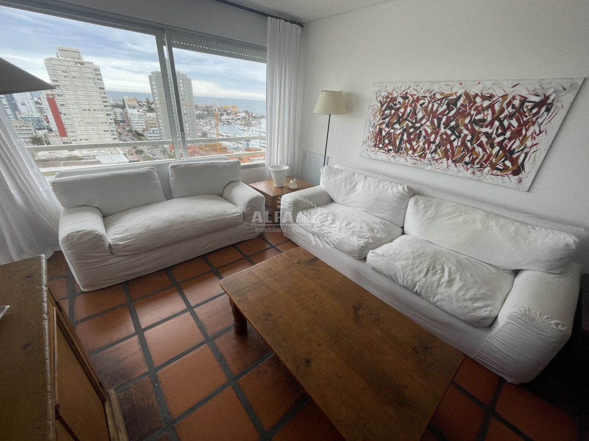 Apartamento ID.6201 - Apartamento en venta  de 3 dormitorios en Punta del Este