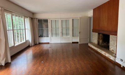 Chalet de 3 dormitorios  en venta en Barrio Cantegril , Punta del Este