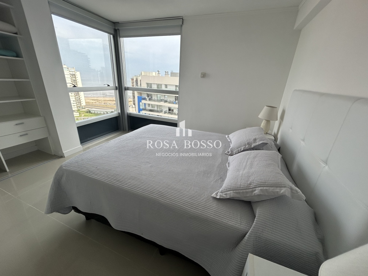 Apartamento ID.9793 - Apartamento venta 3 dormitorios Sobre Chiverta - Punta del Este