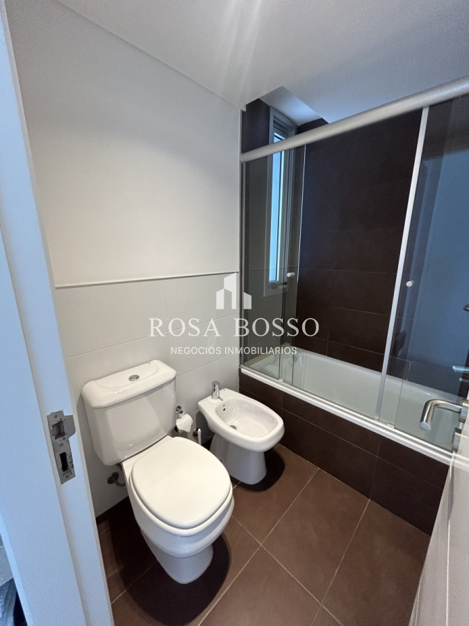 Apartamento ID.9793 - Apartamento venta 3 dormitorios Sobre Chiverta - Punta del Este