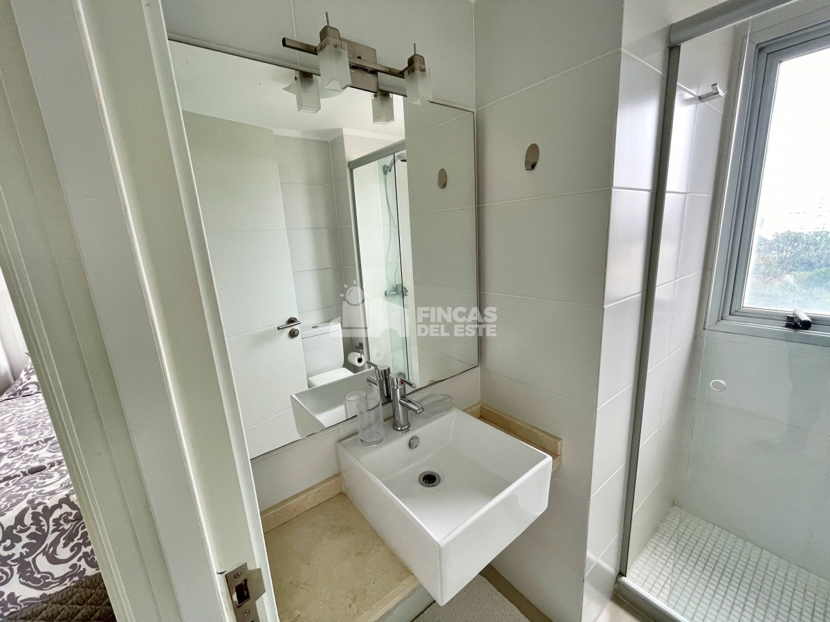 Apartamento ID.2465/Apartamento-de-dos-dormitorios-en-alquiler-temporal-ENERO-BRAVA-PUNTA-DEL-ESTE- - Apartamento de dos dormitorios en alquiler temporal ENERO BRAVA PUNTA DEL ESTE 