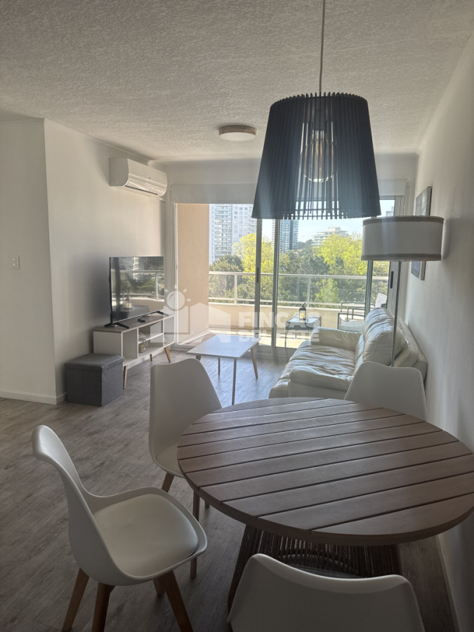 Apartamento ID.2465/Apartamento-de-dos-dormitorios-en-alquiler-temporal-ENERO-BRAVA-PUNTA-DEL-ESTE- - Apartamento de dos dormitorios en alquiler temporal ENERO BRAVA PUNTA DEL ESTE 