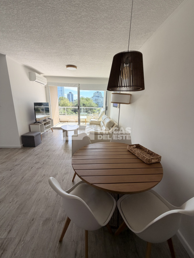 Apartamento ID.2465/Apartamento-de-dos-dormitorios-en-alquiler-temporal-ENERO-BRAVA-PUNTA-DEL-ESTE- - Apartamento de dos dormitorios en alquiler temporal ENERO BRAVA PUNTA DEL ESTE 