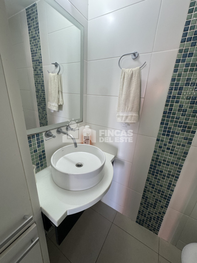 Apartamento ID.2674/Apartamento-de-3-dormitorios-en-venta-en-Punta-del-Este - Apartamento de 3 dormitorios en venta en Punta del Este