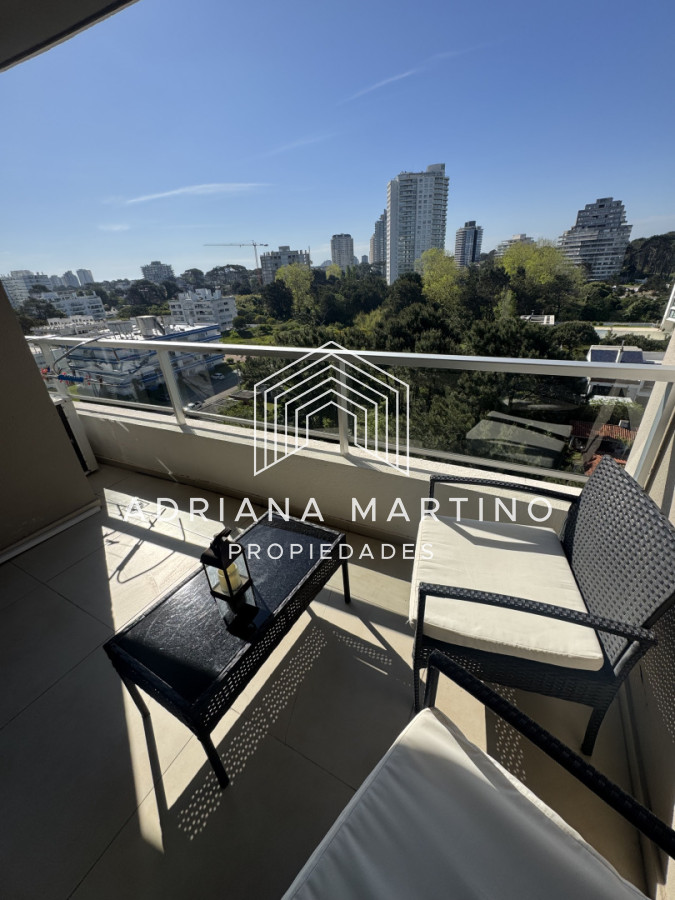 Apartamento ID.71656 - Apartamento de dos dormitorios en venta  Punta del este  