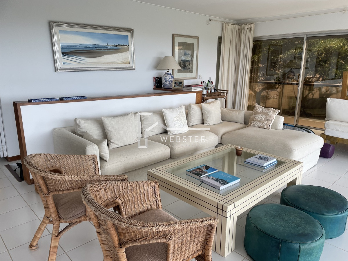 Apartamento ID.1956 - Apartamento en venta en Punta del Este