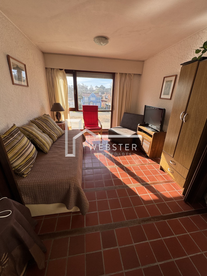 Apartamento ID.2236 - Apartamento en venta de 1 dormitorio en primera linea de Playa Mansa 