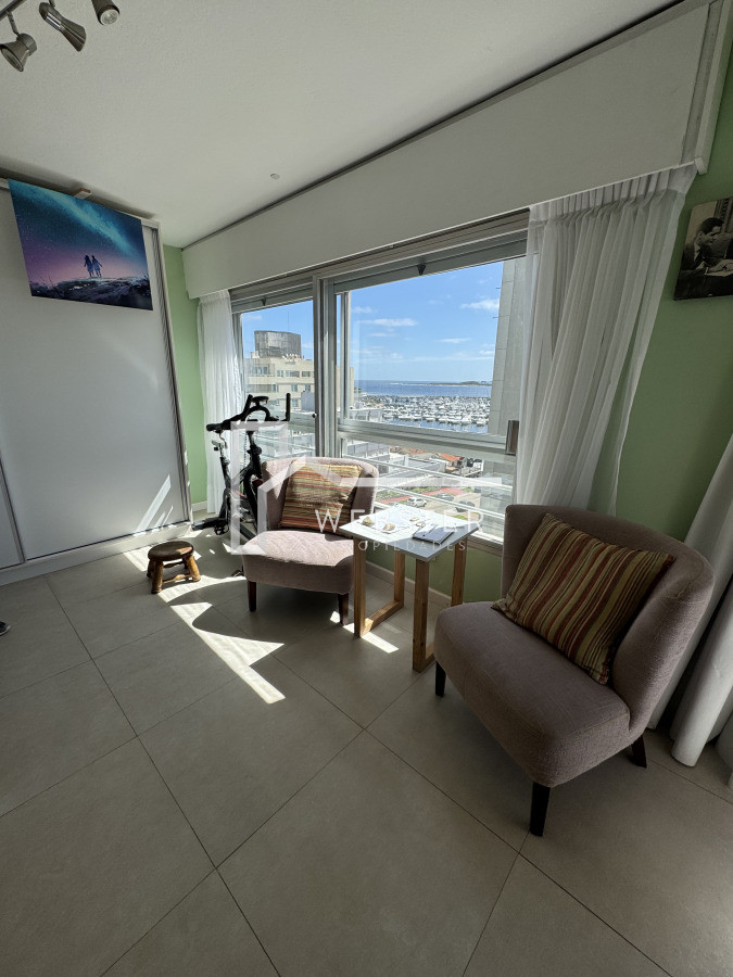 Apartamento ID.2402 - Apartamento de dos dormitorios en venta en Peninsula , Punta del Este 