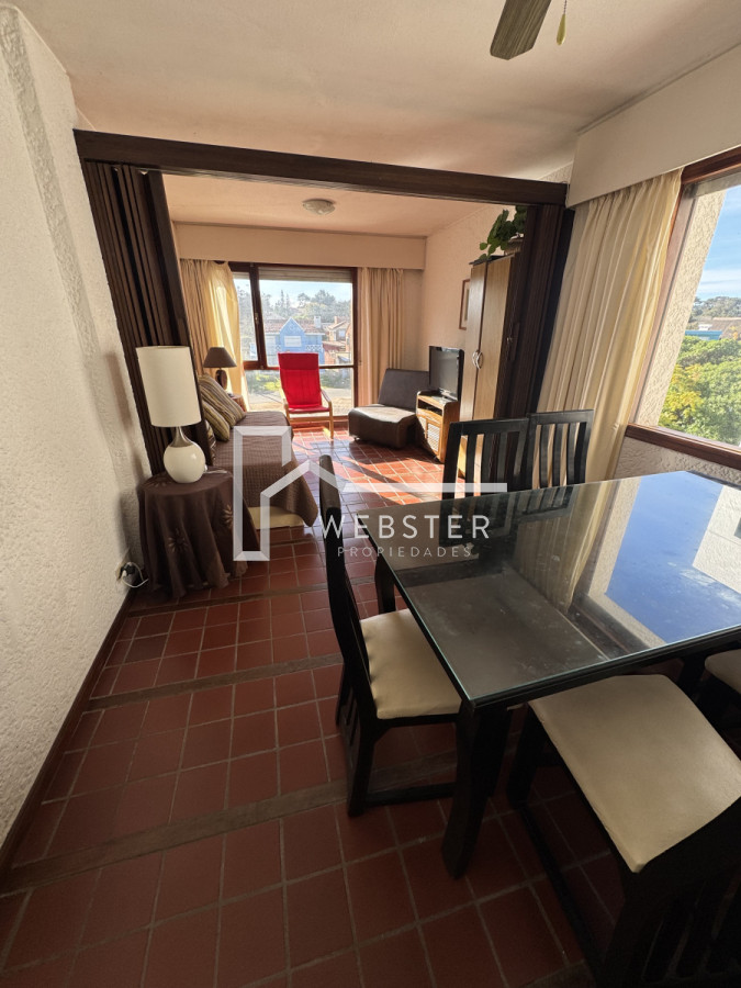 Apartamento ID.2236 - Apartamento en venta de 1 dormitorio en primera linea de Playa Mansa 