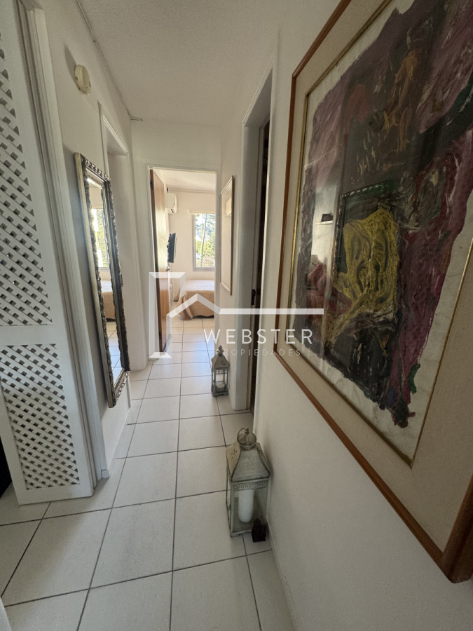 Apartamento ID.2399 - Apartamento de 3 dormitorios en playa Mansa.