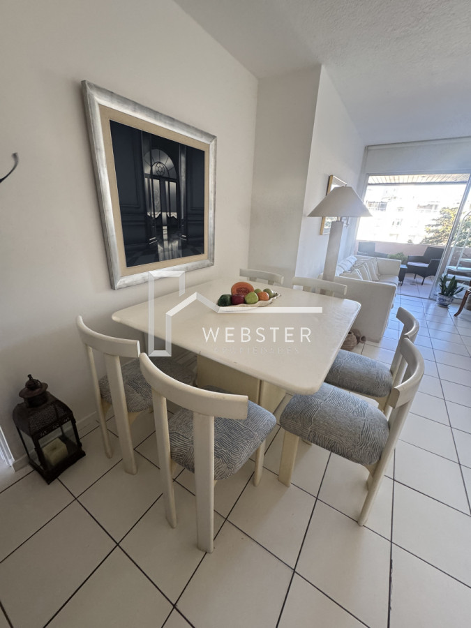 Apartamento ID.2399 - Apartamento de 3 dormitorios en playa Mansa.