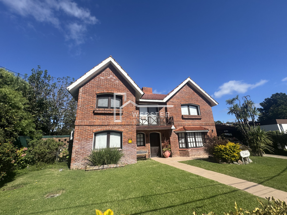 Casa ID.2132 - Casa en venta en Punta del Este 