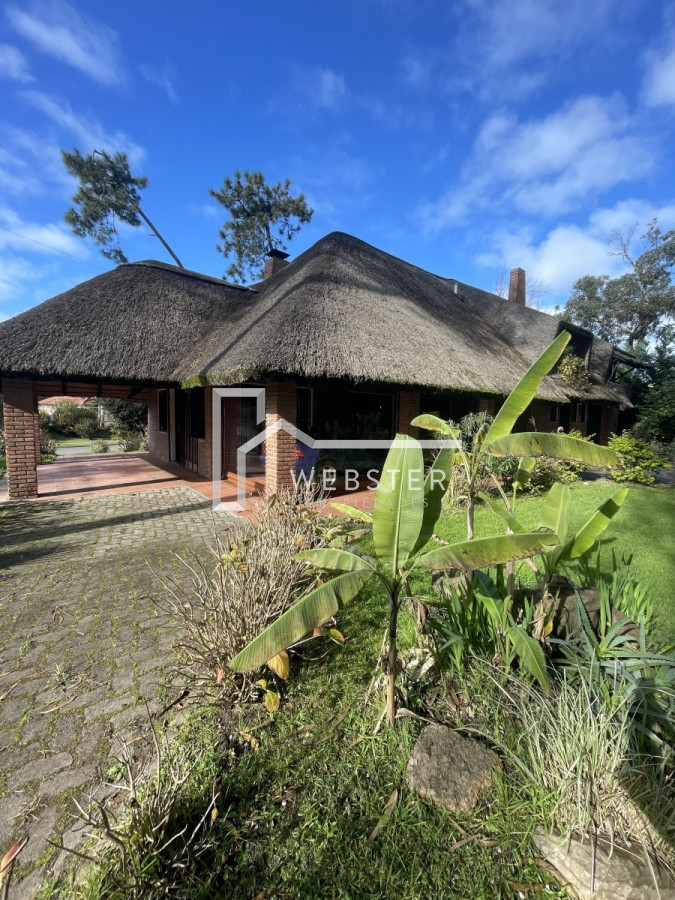Casa ID.2106 - Casa en venta en Jardines de Cordoba ,  excelente zona 