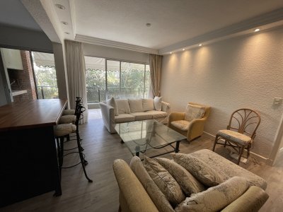 Apartamento reciclado en Mansa, 3 dormitorios - LAT3741A