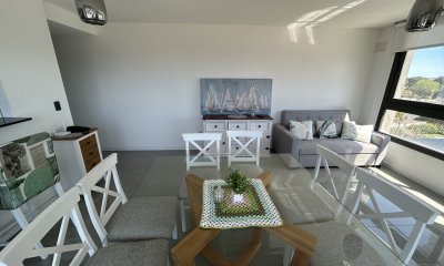 Apartamento en venta de dos dormitorios en Punta del Este