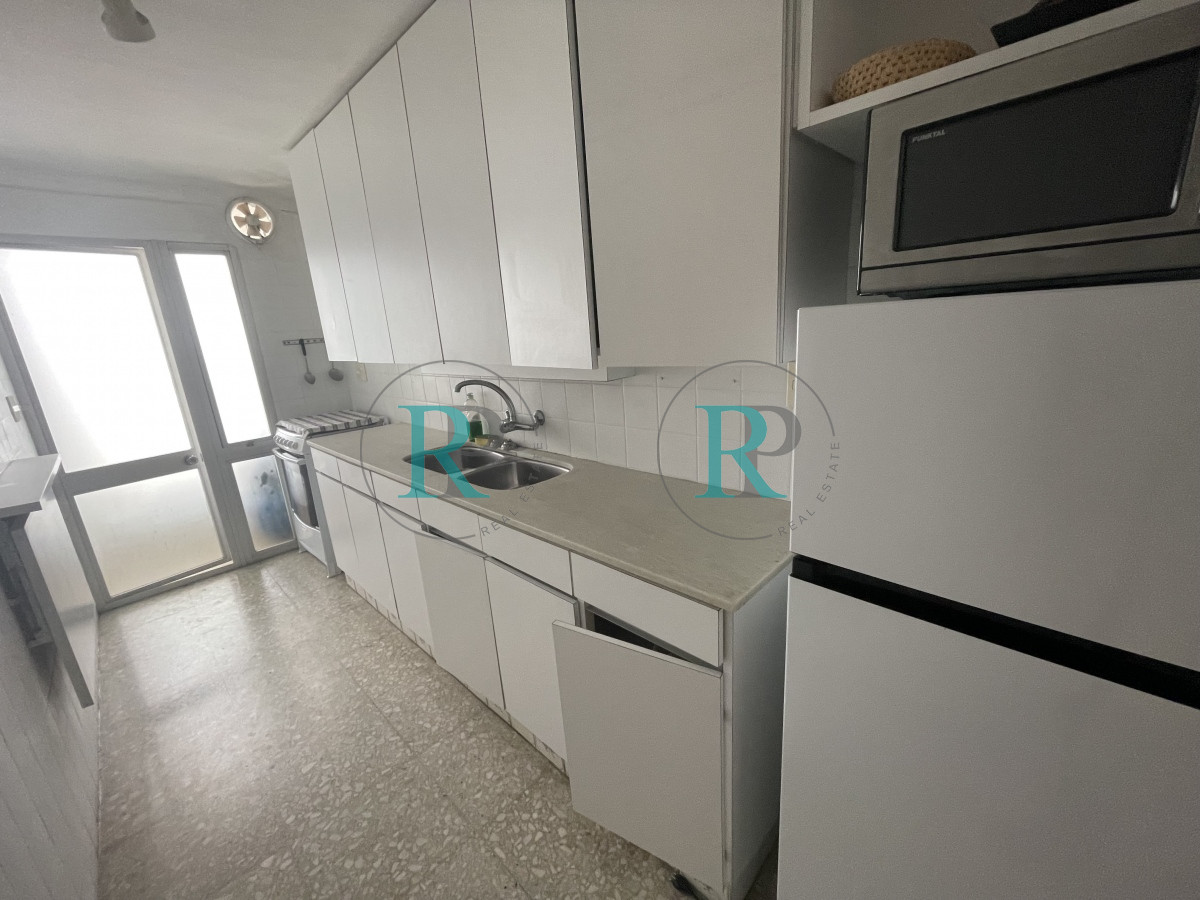 Apartamento ID.1916 - Apartamento en venta  de 3 dormitorios en Punta del Este