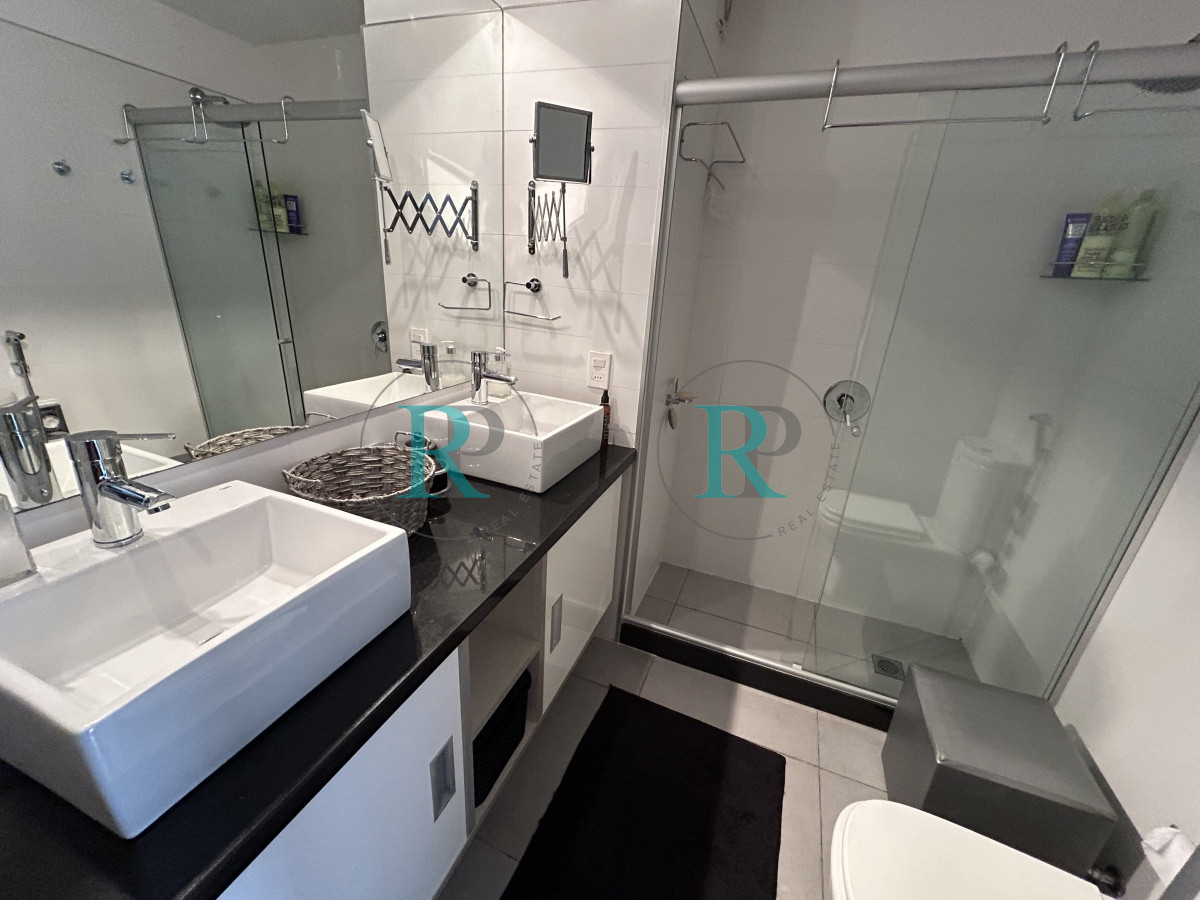 Apartamento ID.1915 - Apartamento de dos dormitorios en venta en zona del Puerto de Punta del Este 