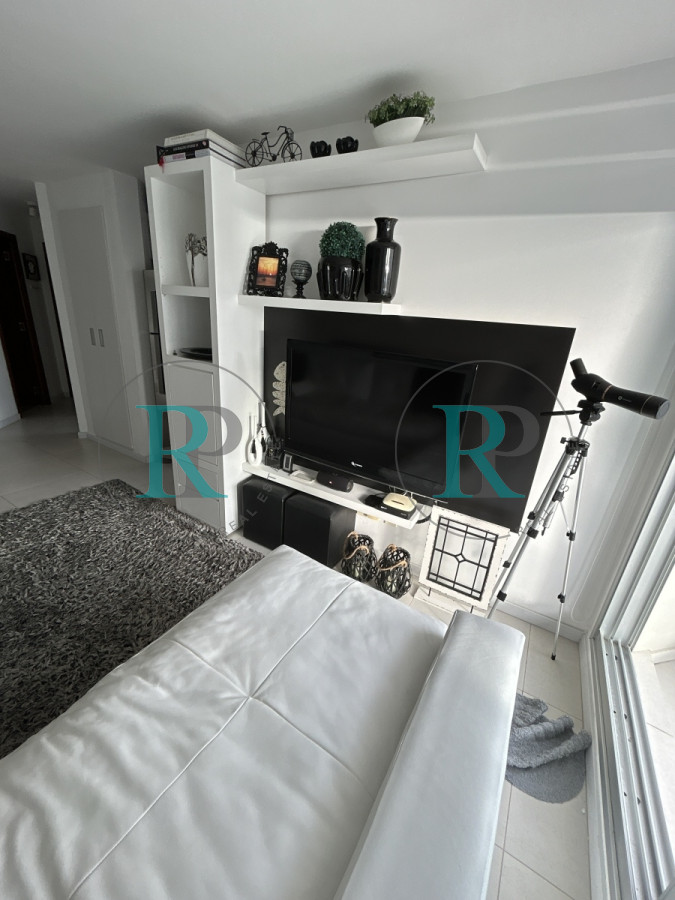 Apartamento ID.1915 - Apartamento de dos dormitorios en venta en zona del Puerto de Punta del Este 