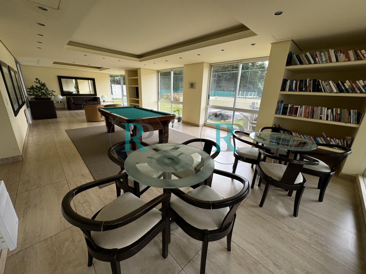 Apartamento ID.1927 - Apartamento de 1 dormitorio en venta en Torre con servicios 