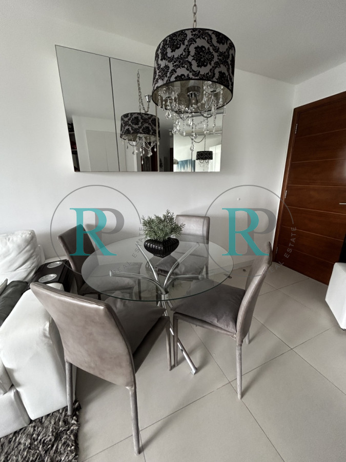 Apartamento ID.1915 - Apartamento de dos dormitorios en venta en zona del Puerto de Punta del Este 
