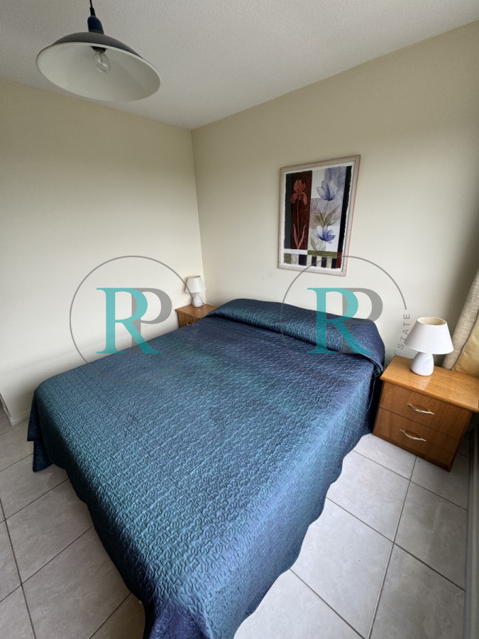 Apartamento ID.1927 - Apartamento de 1 dormitorio en venta en Torre con servicios 