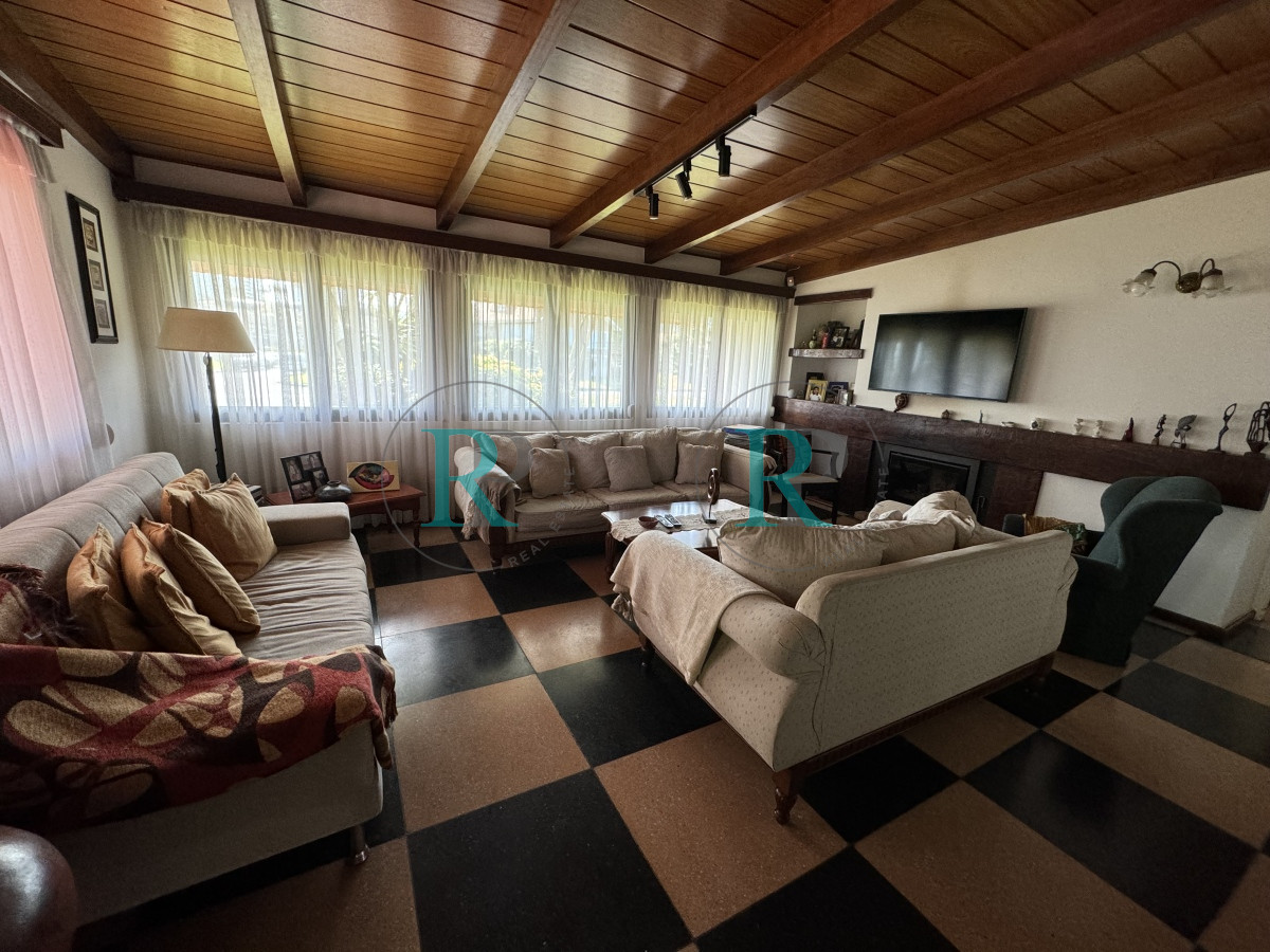 Casa ID.2050 - En venta Zona Mansa , Punta del Este 