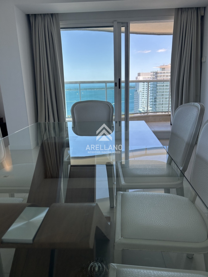 Apartamento ID.3357 - Apartamento de 3 dormitorios en suite más dependencia en venta en  Punta del Este 