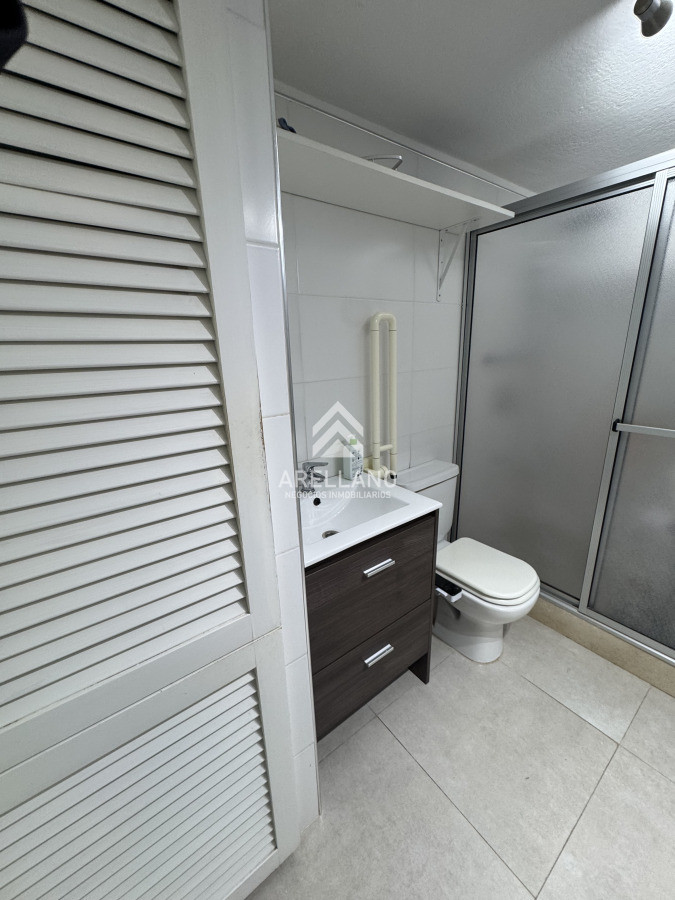 Apartamento ID.5519 - Apartamento de 2 dormitorios en venta en Peninsula , Punta del Este 