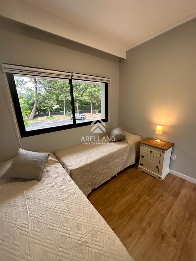 Casa ID.3120 - Casa en venta de 4 dormitorios en Barrio privado Punta del Este
