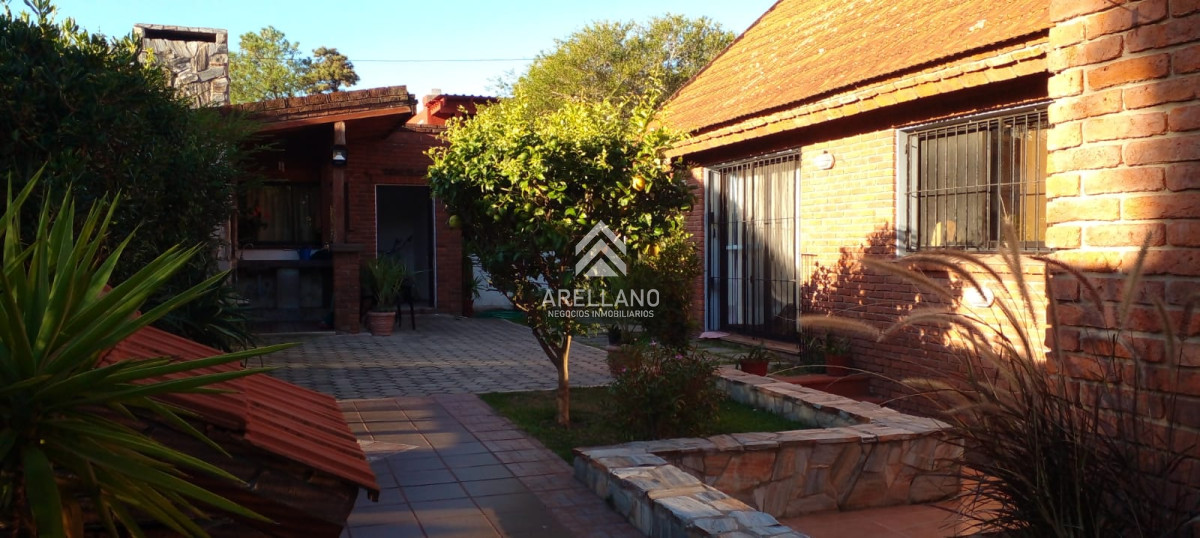 Casa ID.2402 - Venta casa 2 dormitorios 