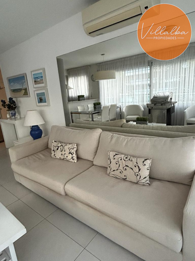 Apartamento ID.2748 - Apartamento en venta de dos dormitorios en peninsula 