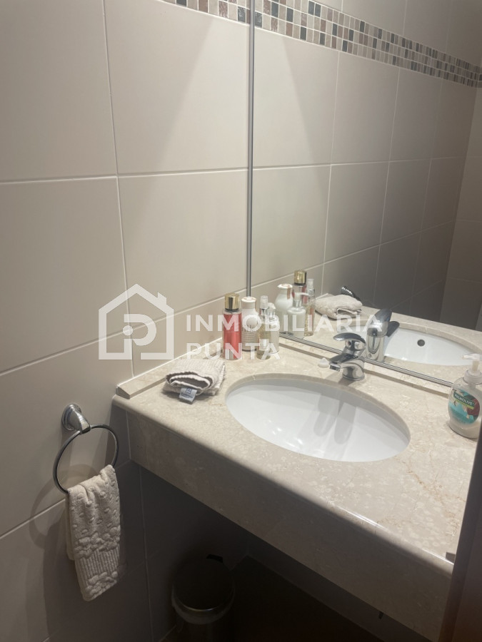 https://ri.com.uy/f/297-262/0/1200/0/0/0/8f7d035a4ec12d660a67bbea4f1e34ba.jpg