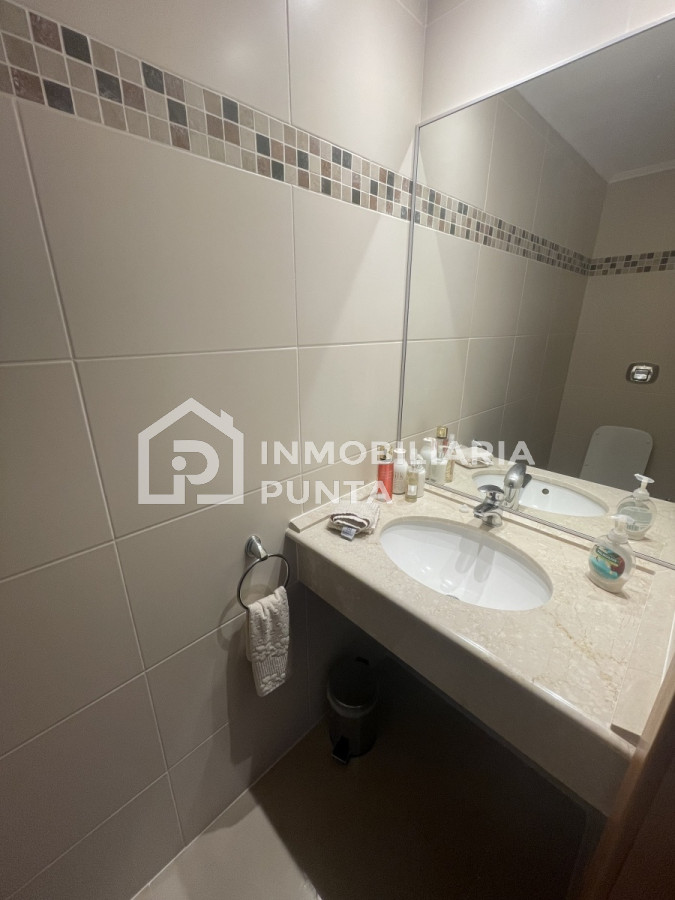 https://ri.com.uy/f/297-262/0/1200/0/0/0/c09f301a32ae8aad4471250fca1b6a52.jpg