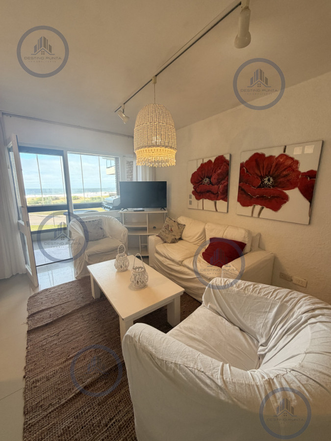 Apartamento ID.3299 - Apartamento en venta de dos dormitorios en Punta del Este 