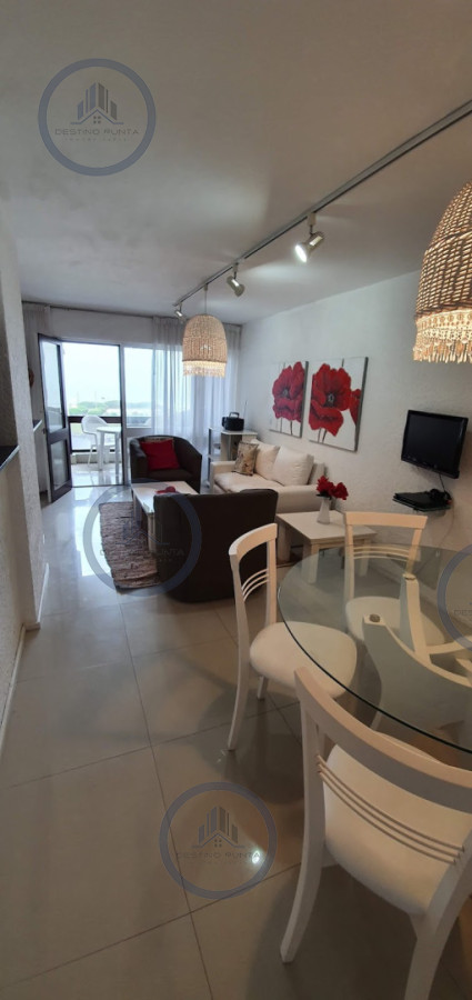Apartamento ID.3299 - Apartamento en venta de dos dormitorios en Punta del Este 