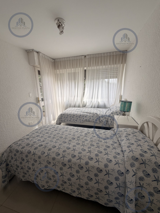 Apartamento ID.3299 - Apartamento en venta de dos dormitorios en Punta del Este 