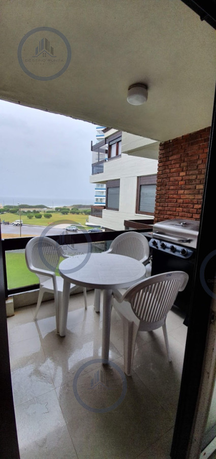 Apartamento ID.3299 - Apartamento en venta de dos dormitorios en Punta del Este 