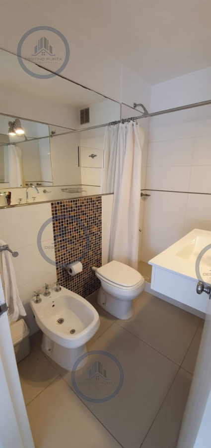Apartamento ID.3299 - Apartamento en venta de dos dormitorios en Punta del Este 