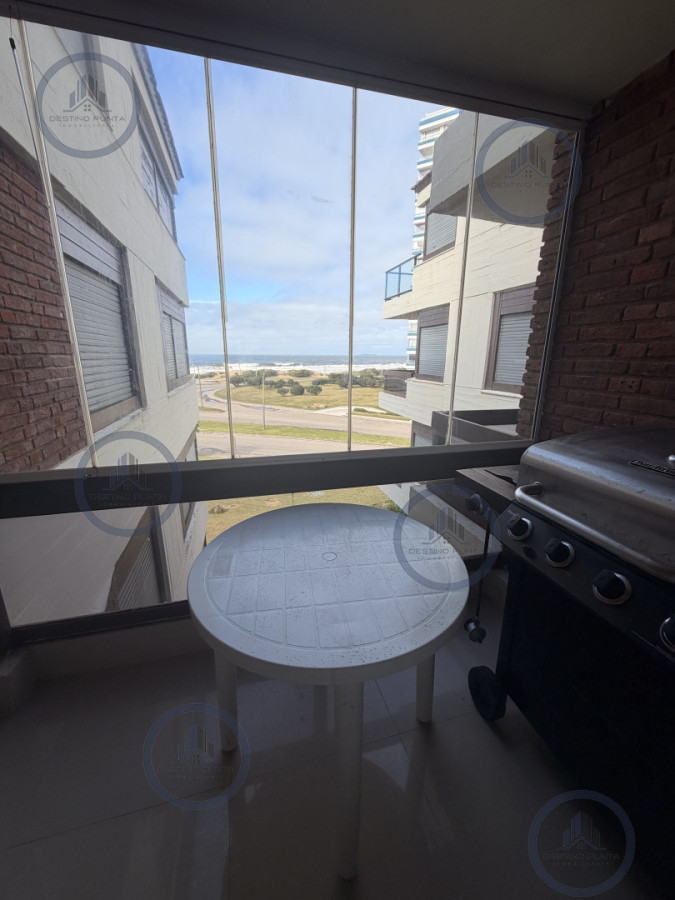 Apartamento ID.3299 - Apartamento en venta de dos dormitorios en Punta del Este 