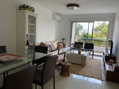 Apartamento en venta de 3 dormitorios en venta en Punta del Este