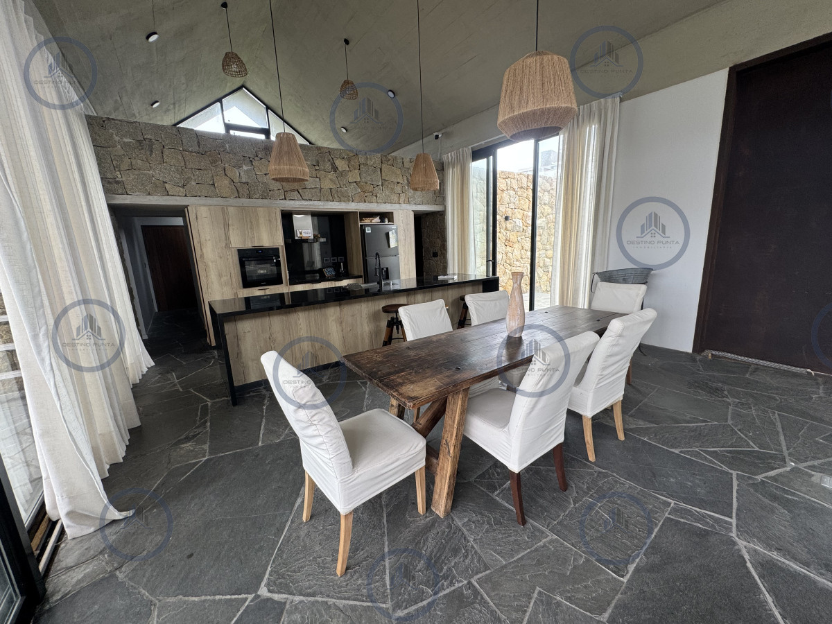 Casa de 3 Dormitorios con Piscina en playa Brava, Punta del Este — fotografía 4